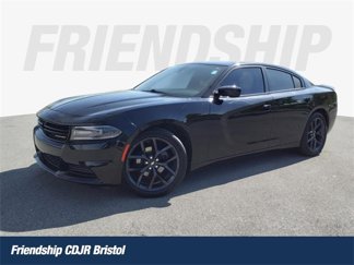 Used 2019 Dodge Charger SXT image 1