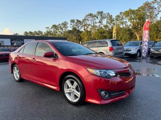 Used 2014 Toyota Camry SE image 1