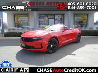 Used 2020 Chevrolet Camaro LT image 1