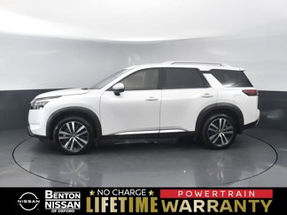 New 2025 Nissan Pathfinder Platinum image 1