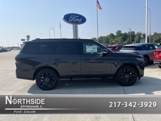 New 2025 Lincoln Navigator Reserve image 1