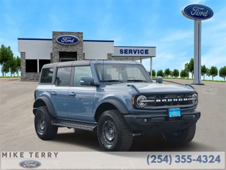 New 2025 Ford Bronco Outer Banks w/ Sasquatch Package image 1