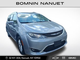 Used 2020 Chrysler Pacifica Touring-L image 1