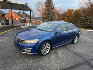 Used 2017 Volkswagen Passat 1.8T SE image 1