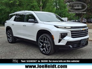 Used 2025 Chevrolet Traverse High Country w/ LPO, Floor Liner Package image 1