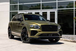 Used 2024 Bentley Bentayga image 1