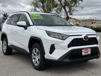 Used 2019 Toyota RAV4 LE image 1