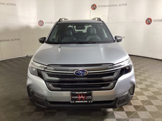 Certified 2025 Subaru Forester Limited image 1