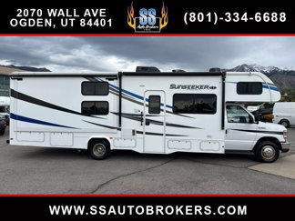 Used 2019 Ford E-450 and Econoline 450 Super Duty w/ Motorhome Prep Package image 1