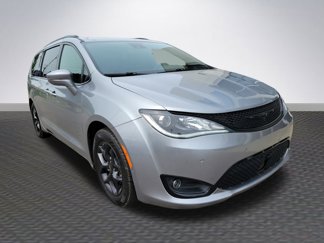 Used 2020 Chrysler Pacifica Limited w/ Advanced Safetytec Group image 1