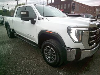 Used 2025 GMC Sierra 2500 SLE image 1
