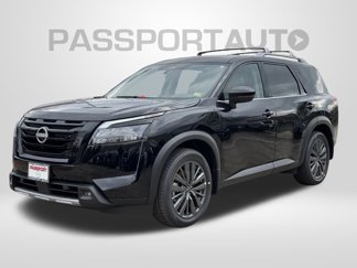 New 2025 Nissan Pathfinder SL w/ SL Premium Package image 1