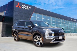 New 2025 Mitsubishi Outlander SE image 1