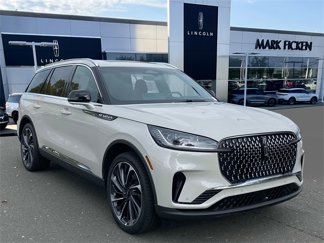 New 2025 Lincoln Aviator Reserve w/ Equipment Group 201A image 1
