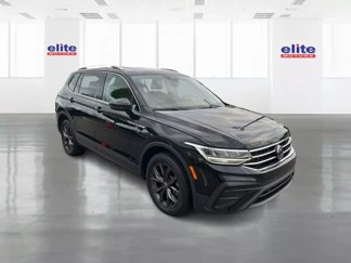 Used 2023 Volkswagen Tiguan SE image 1