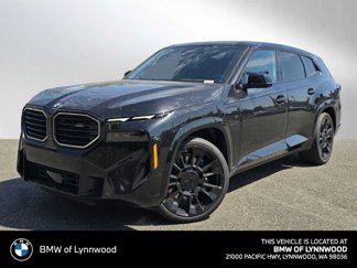 New 2025 BMW XM image 1