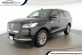 Used 2024 Lincoln Navigator L 4WD image 1