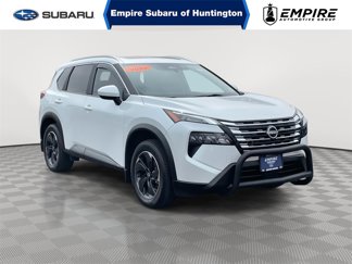 Used 2024 Nissan Rogue SV w/ SV Premium Package image 1