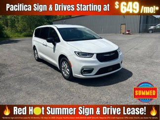 New 2025 Chrysler Pacifica Select image 1
