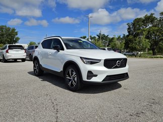 New 2026 Volvo XC40 B4 Plus image 1