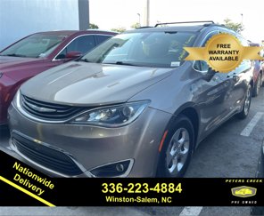 Used 2017 Chrysler Pacifica Premium image 1
