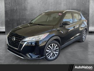 Used 2021 Nissan Kicks SV image 1
