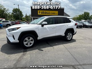Used 2021 Toyota RAV4 XLE image 1