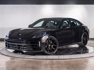 New 2025 Porsche Panamera 4 image 1