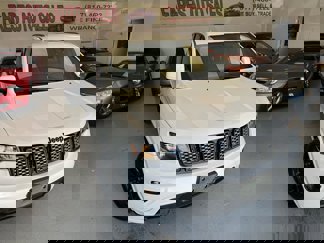 Used 2017 Jeep Grand Cherokee Altitude image 1