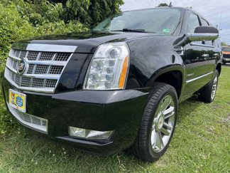 Used 2013 Cadillac Escalade Platinum image 1