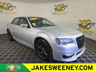 Used 2022 Chrysler 300 Touring L w/ Popular Equipment Group image 1