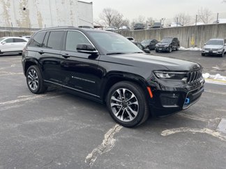Certified 2022 Jeep Grand Cherokee Overland w/ Advanced Protech Group III image 1