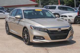 Used 2018 Honda Accord Touring image 1