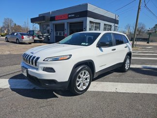 Used 2014 Jeep Cherokee Sport image 1