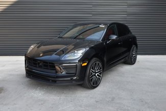 Certified 2024 Porsche Macan image 1
