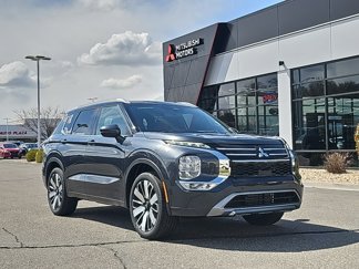 New 2025 Mitsubishi Outlander AWD image 1