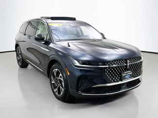 Used 2024 Lincoln Nautilus Premier w/ Equipment Group 102A image 1