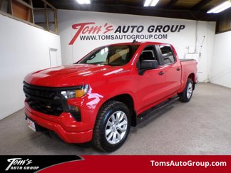 Used 2023 Chevrolet Silverado 1500 Custom image 1