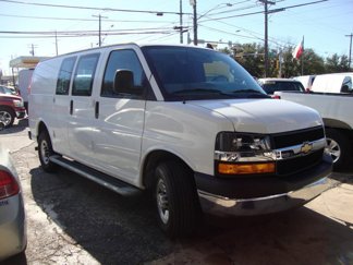 Used 2021 Chevrolet Express 2500 w/ Driver Convenience Package image 1