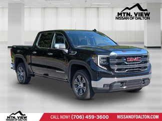 Used 2024 GMC Sierra 1500 SLT image 1