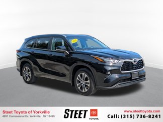Used 2024 Toyota Highlander XLE image 1