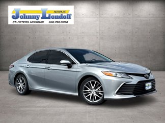 Used 2023 Toyota Camry XLE image 1