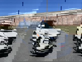 Used 2023 Nissan Rogue SV image 1
