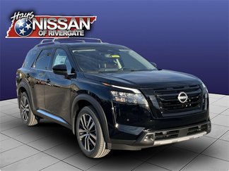 New 2025 Nissan Pathfinder Platinum image 1