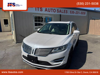 Used 2017 Lincoln MKC Reserve image 1