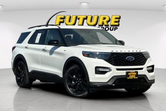 Certified 2023 Ford Explorer ST-Line w/ Class IV Trailer Tow Package image 1