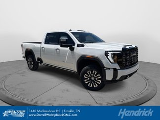 Used 2025 GMC Sierra 2500 Denali Ultimate w/ Max Trailering Package image 1