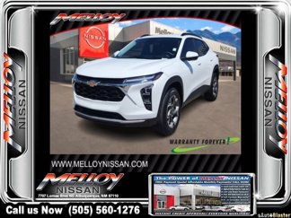 Used 2025 Chevrolet Trax LT image 1