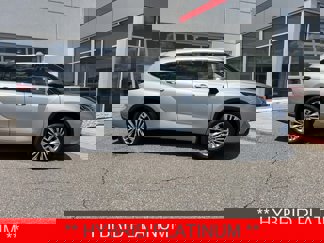 Certified 2023 Toyota Highlander Platinum image 1