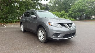 Used 2016 Nissan Rogue SV image 1